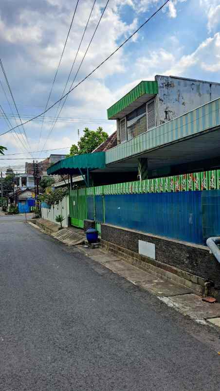 dijual rumah jalan ngantang kaliurang