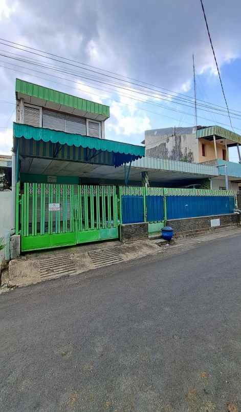 dijual rumah jalan ngantang kaliurang