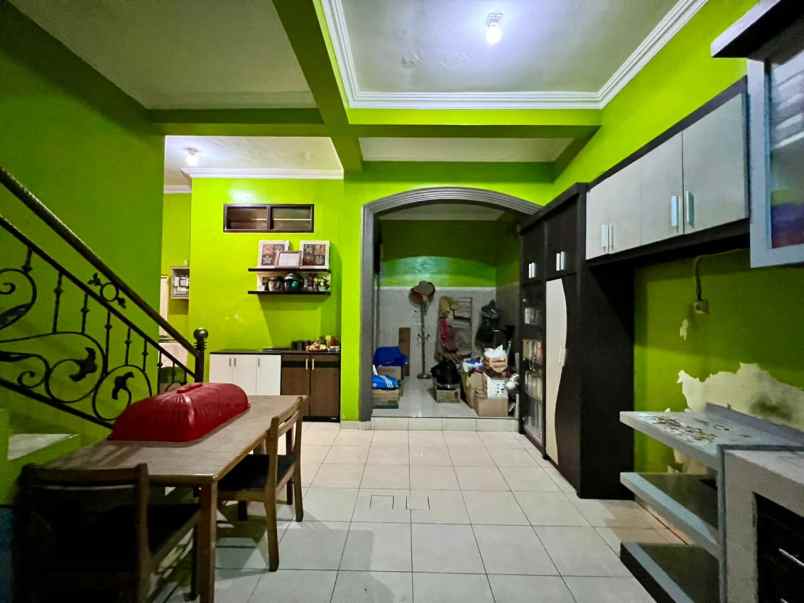 dijual rumah jalan panda