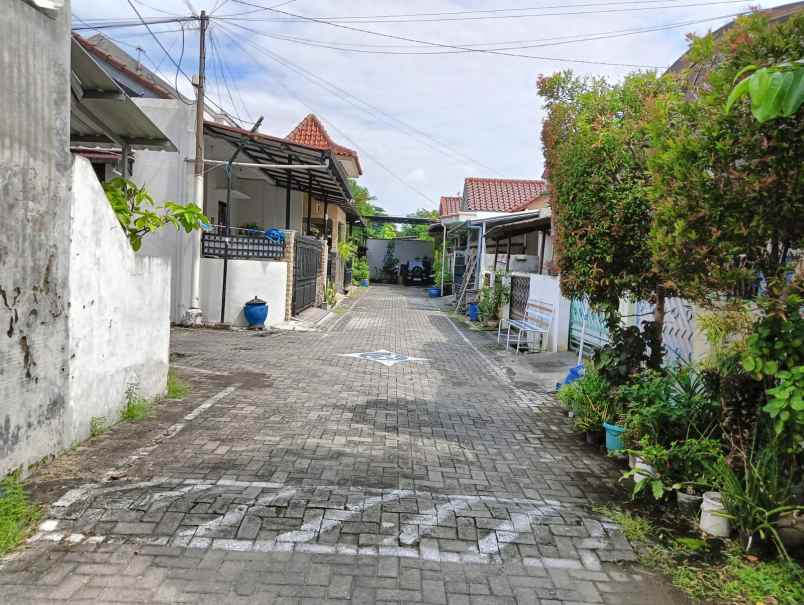 dijual rumah jalan panda