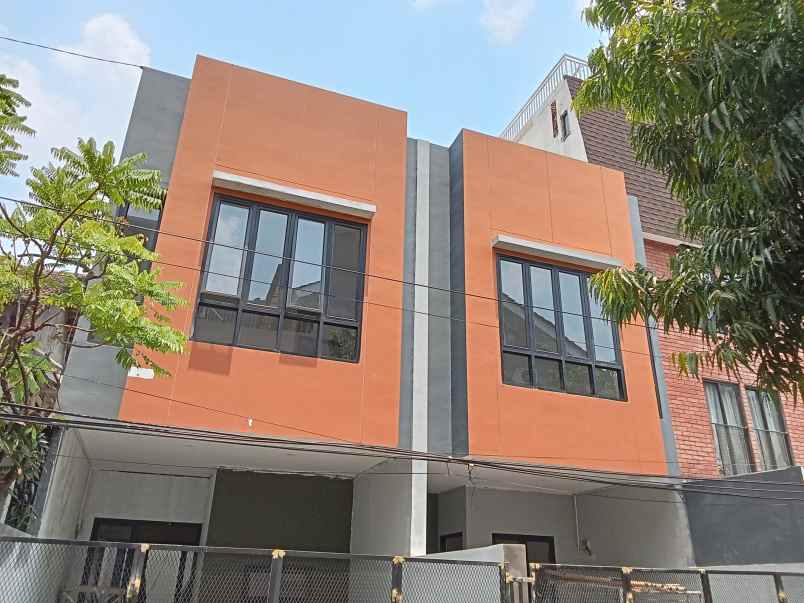 dijual rumah jalan praja dalam g