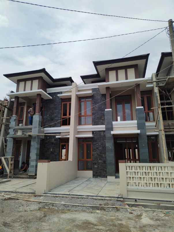 dijual rumah jalan rancabolang