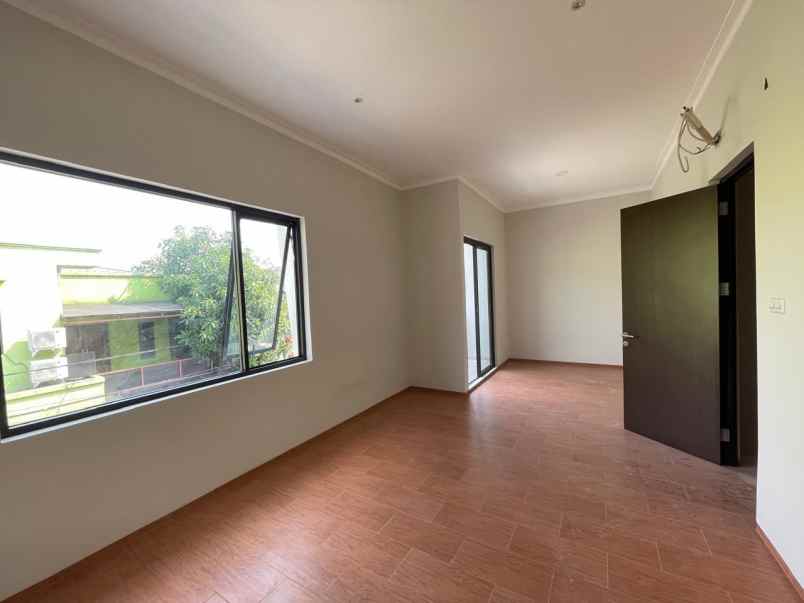 dijual rumah jalan raya ciputat pondok cabe