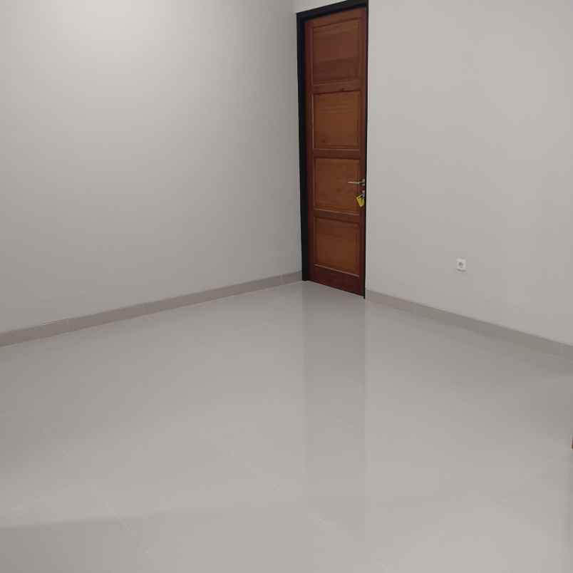 dijual rumah jalan raya pondok petir