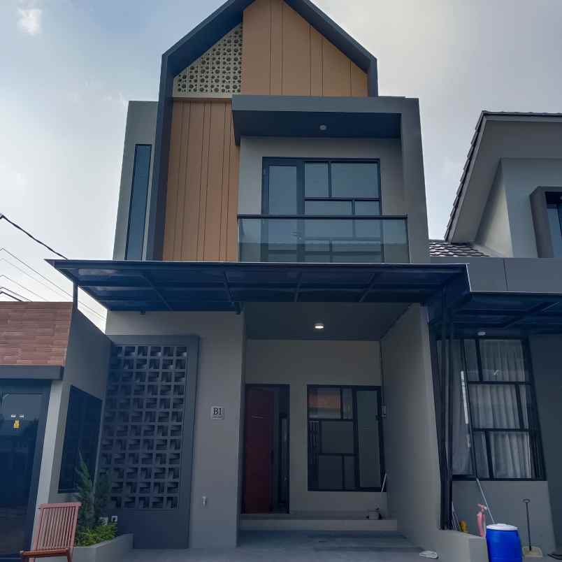 dijual rumah jalan raya pondok petir