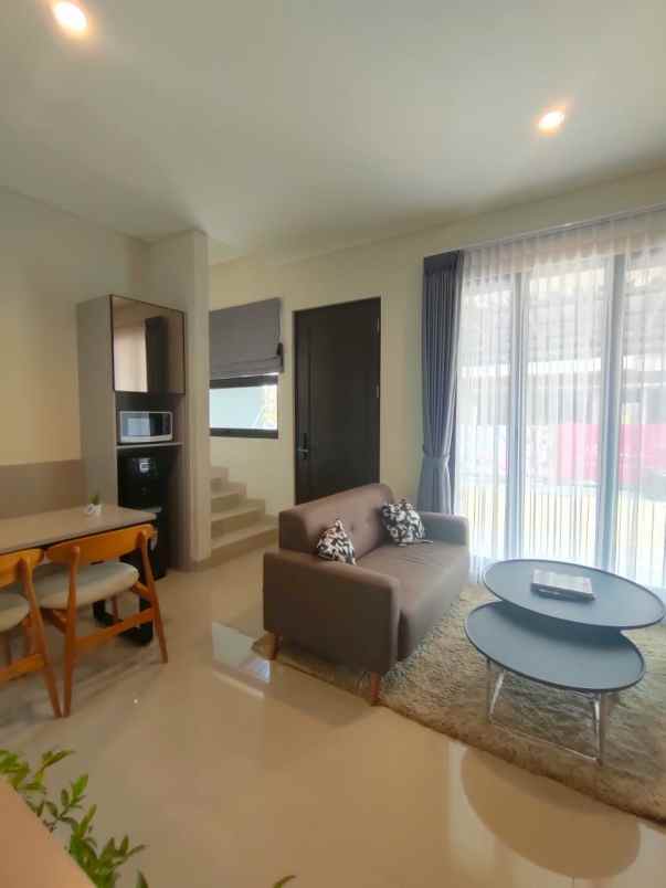 dijual rumah jalan re martadinata