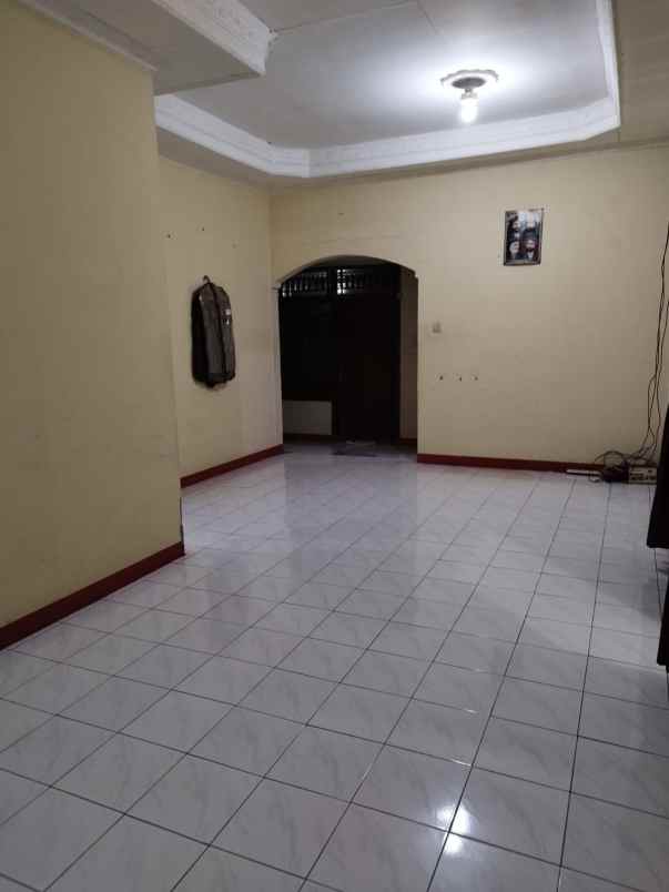 dijual rumah jalan telaga sari kosambi