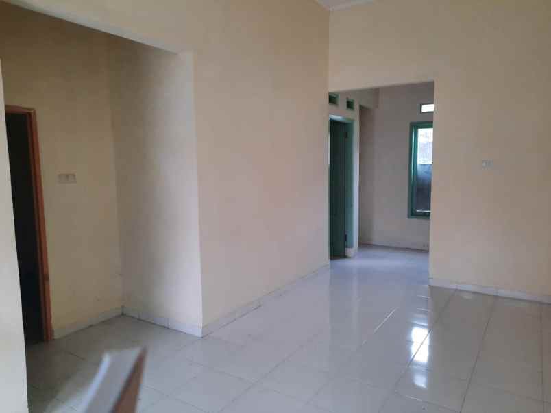 dijual rumah jalan tirtayasa