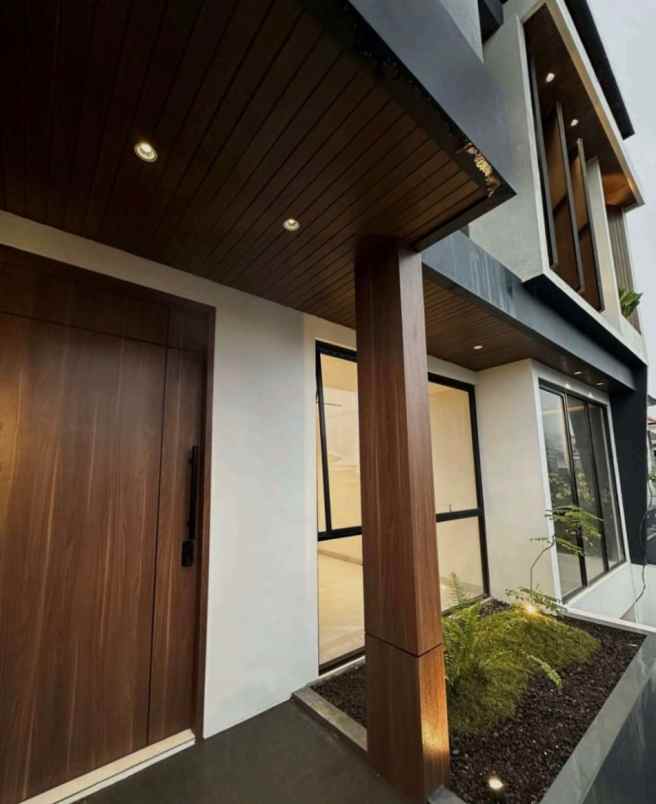 dijual rumah jalan tukad badung