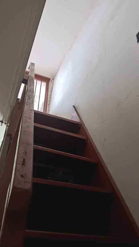 dijual rumah jalan utan bahagia