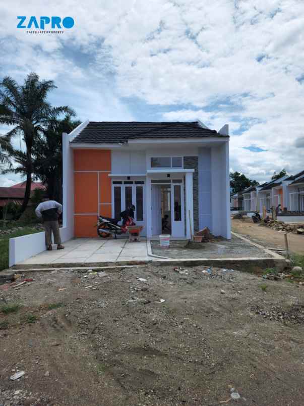 dijual rumah jalur 2 parak karakah kubu