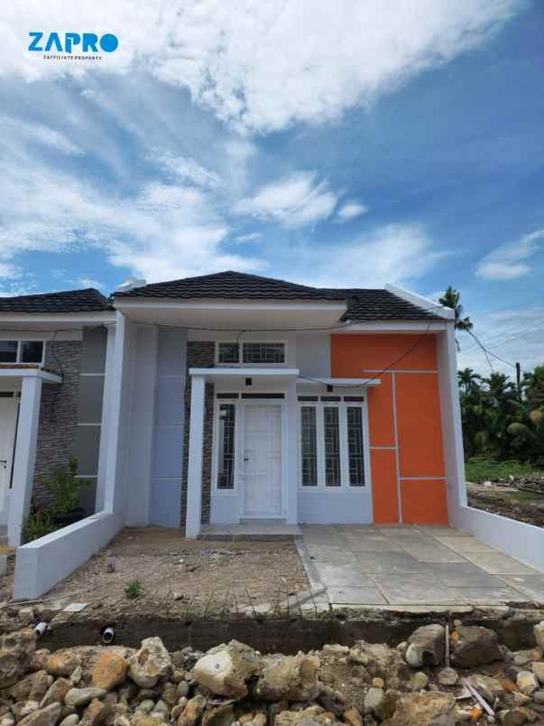 dijual rumah jalur 2 parak karakah kubu