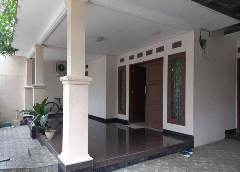 dijual rumah jatiasih bekasi kota