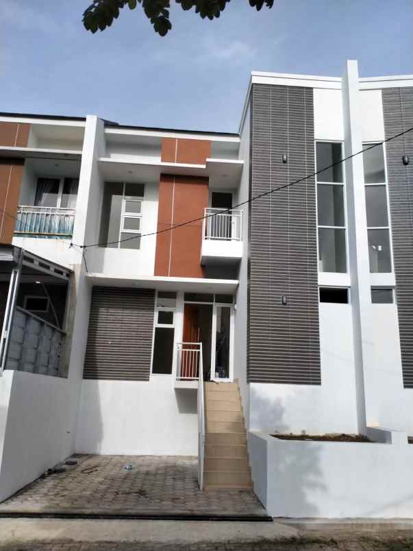 dijual rumah jatihandap kota bandung