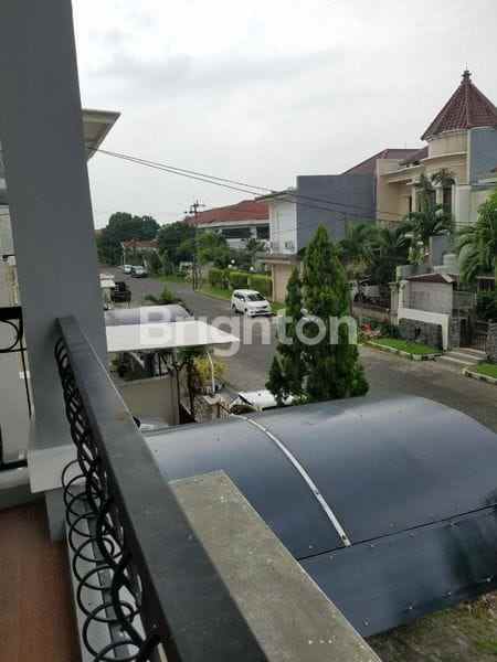 dijual rumah jemursari