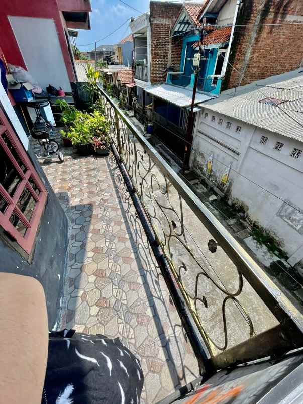 dijual rumah jl anyelir v