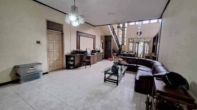 dijual rumah jl bandung