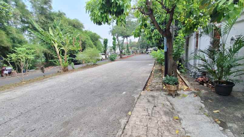 dijual rumah jl bandung