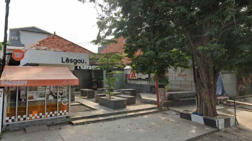 dijual rumah jl bawean