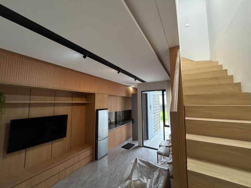 dijual rumah jl bekasi timur raya