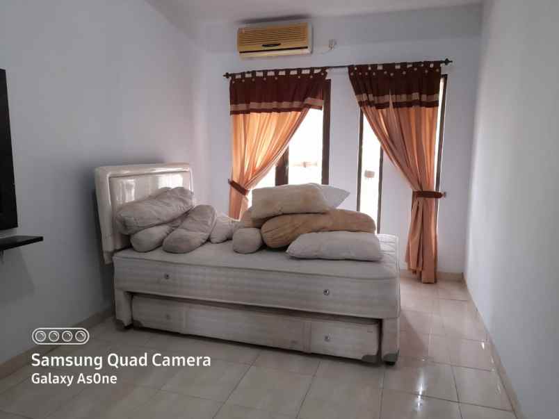 dijual rumah jl bukit nirwana residence