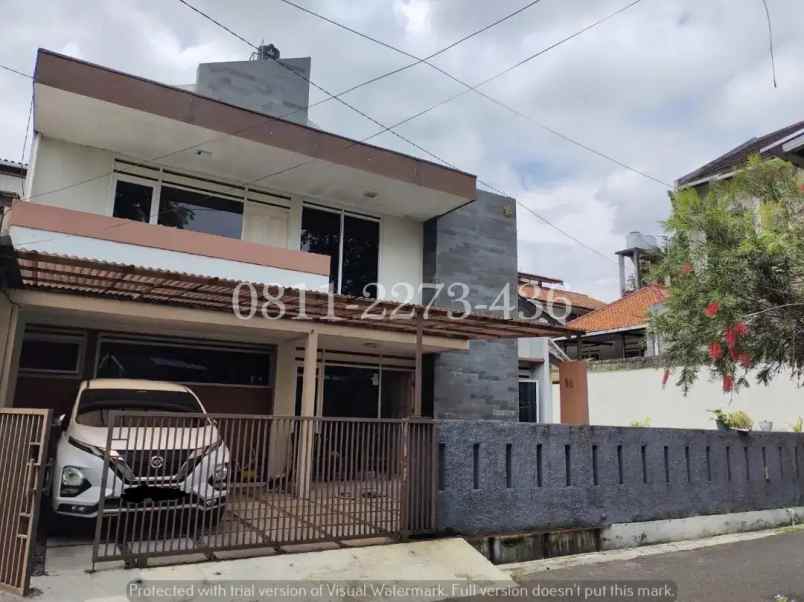 dijual rumah jl cidamar