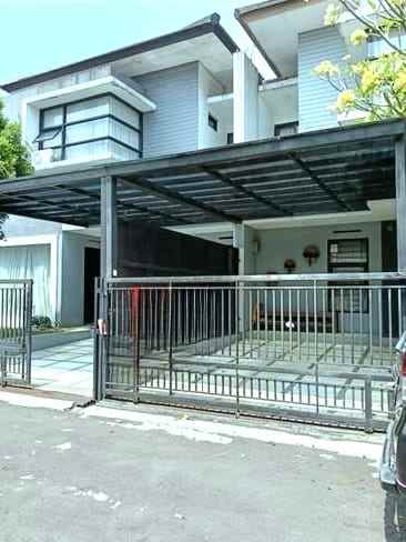 dijual rumah jl cijagra