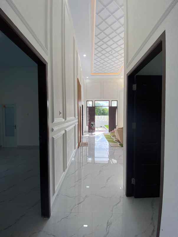 dijual rumah jl dahlia tampan pekanbaru