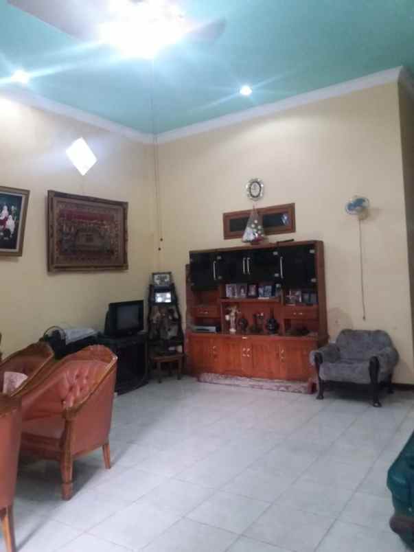 dijual rumah jl gadung
