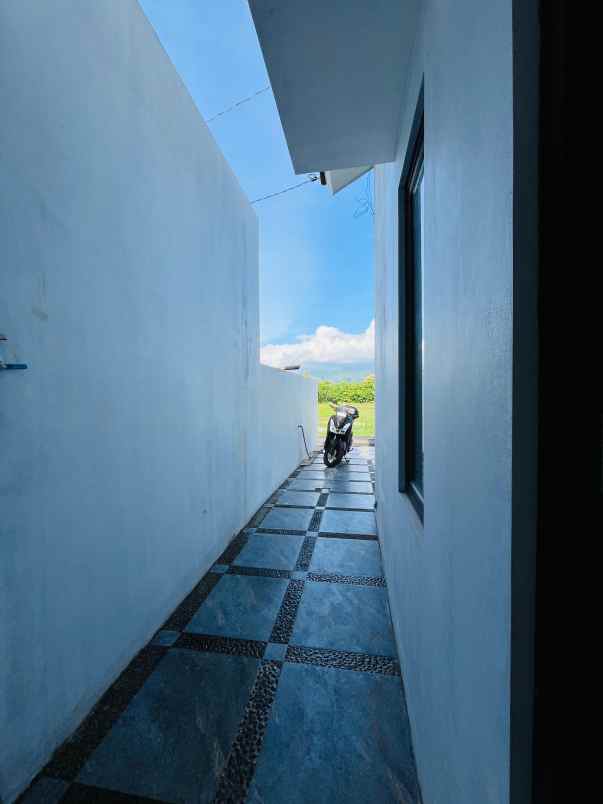 dijual rumah jl godean km 14