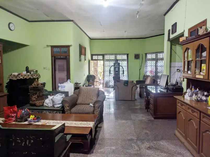 dijual rumah jl h dilun kel ulujami kec