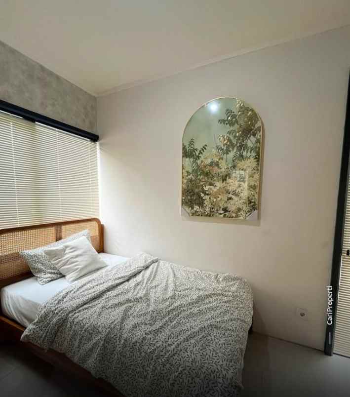 dijual rumah jl h samaun malang nengah