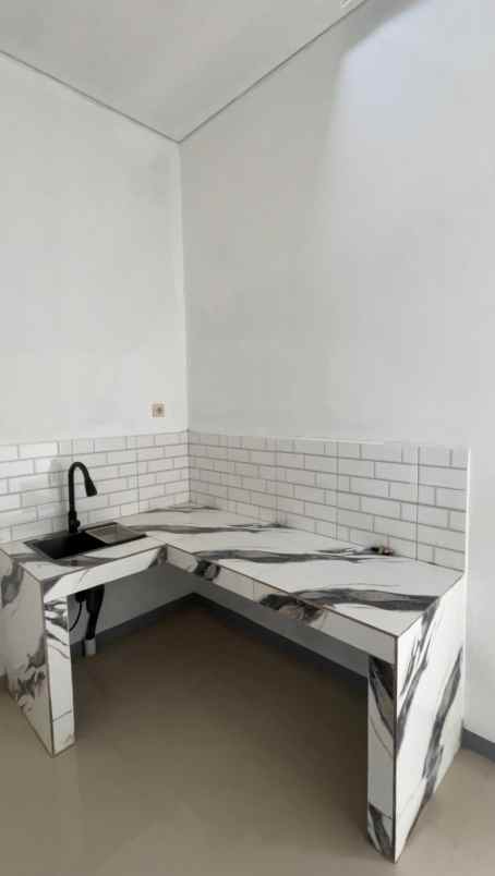 dijual rumah jl jatimekar paniisan