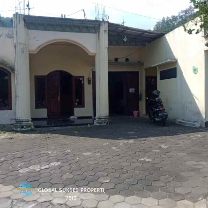 dijual rumah jl jeruk songgoriti