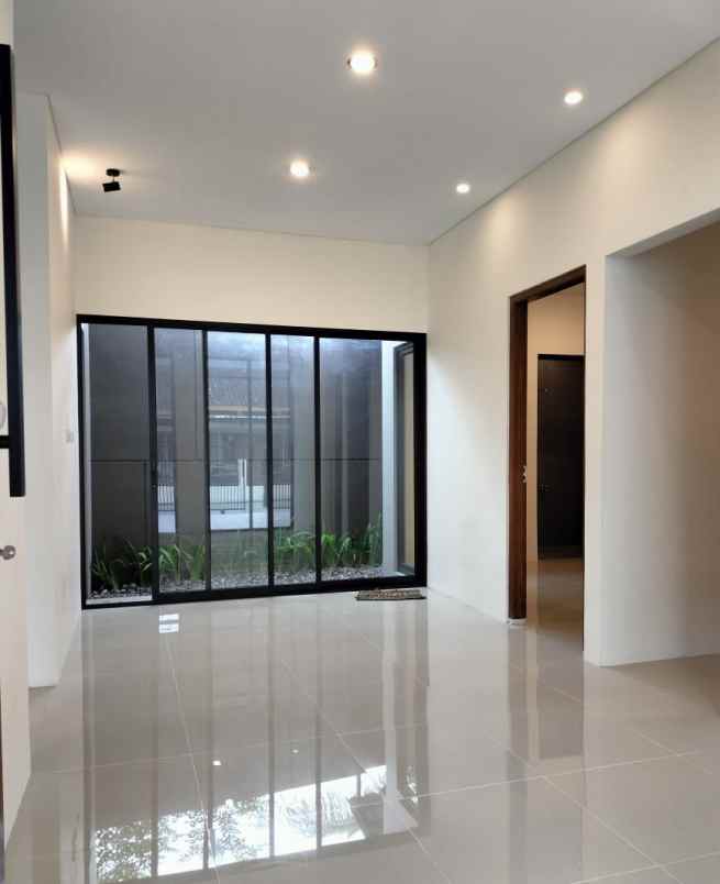 dijual rumah jl kaliurang km 12 5