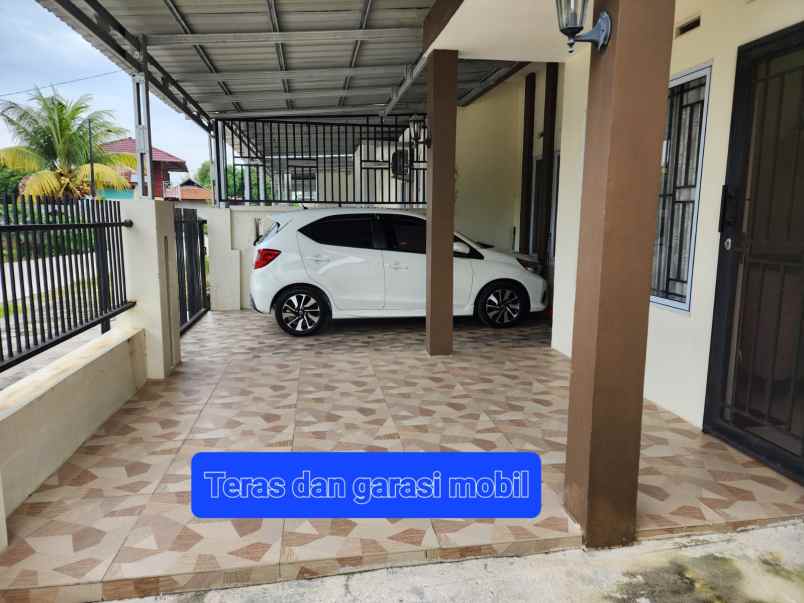 dijual rumah jl kartama