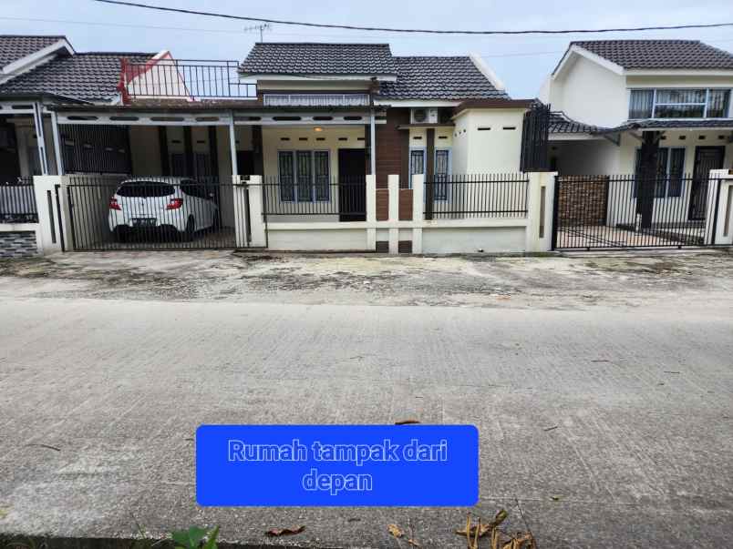 dijual rumah jl kartama