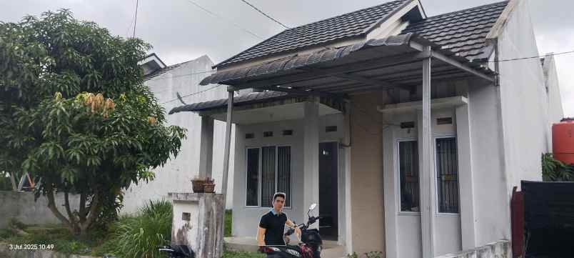 dijual rumah jl kartama