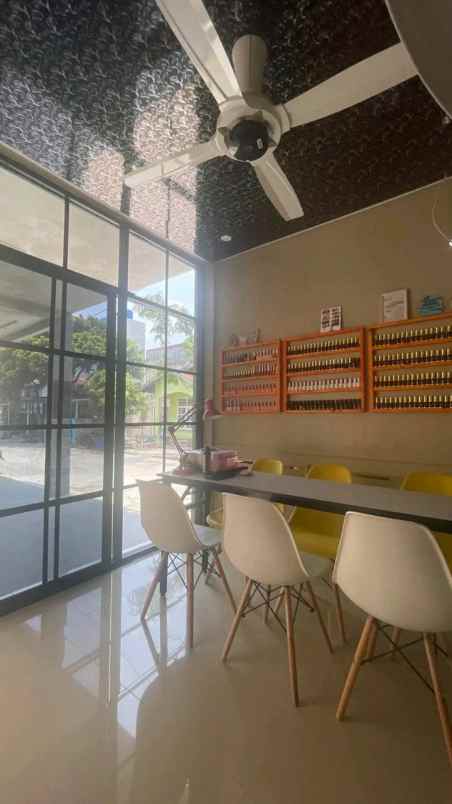 dijual rumah jl karya 4