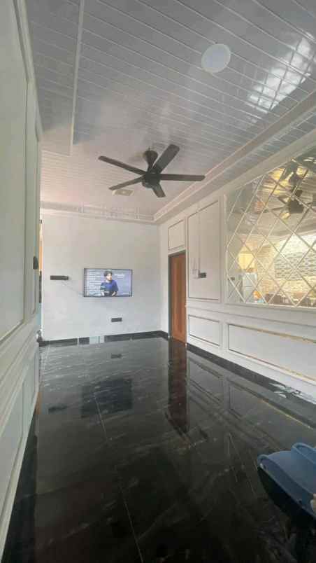 dijual rumah jl karya 4