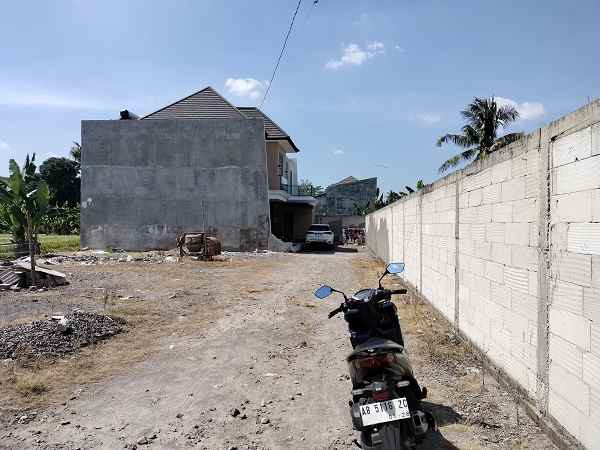 dijual rumah jl kayen raya tegalsari