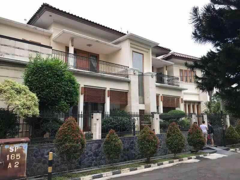 dijual rumah jl kemanggisan illir