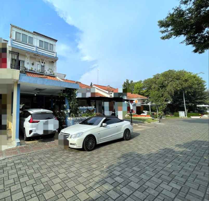 dijual rumah jl kotabaru parahyangan