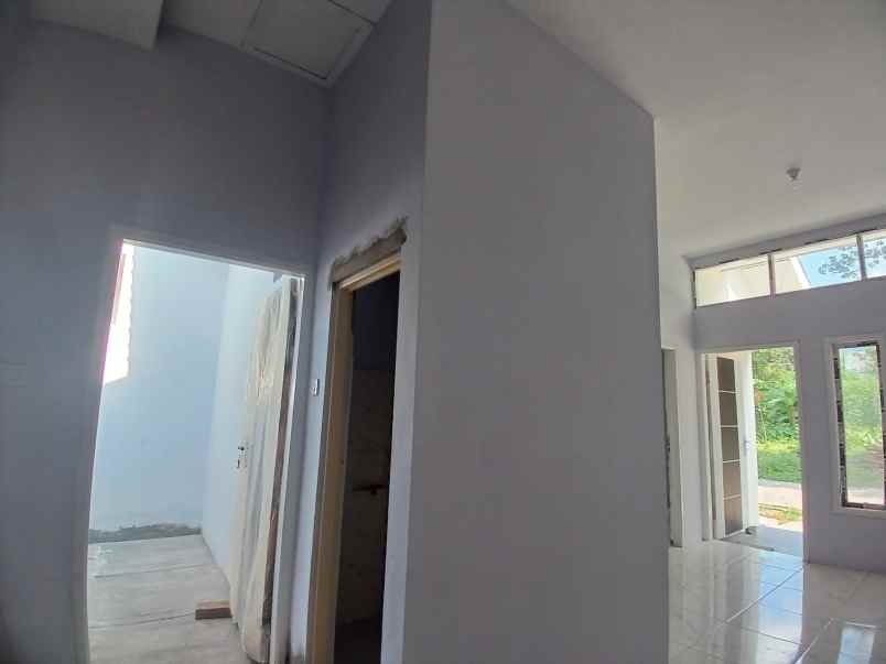 dijual rumah jl krangkong ngadimulyo