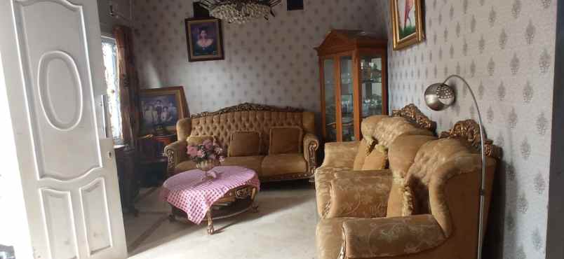 dijual rumah jl lingkar duren sawit