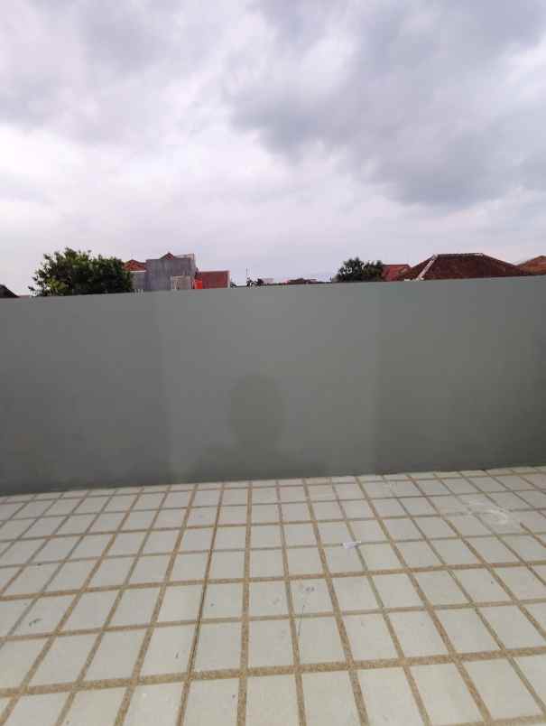 dijual rumah jl logam buahbatu