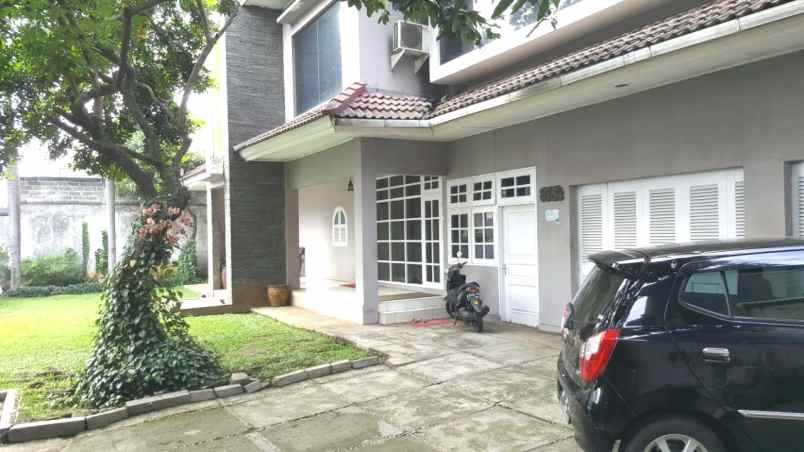 dijual rumah jl mampang prapatan