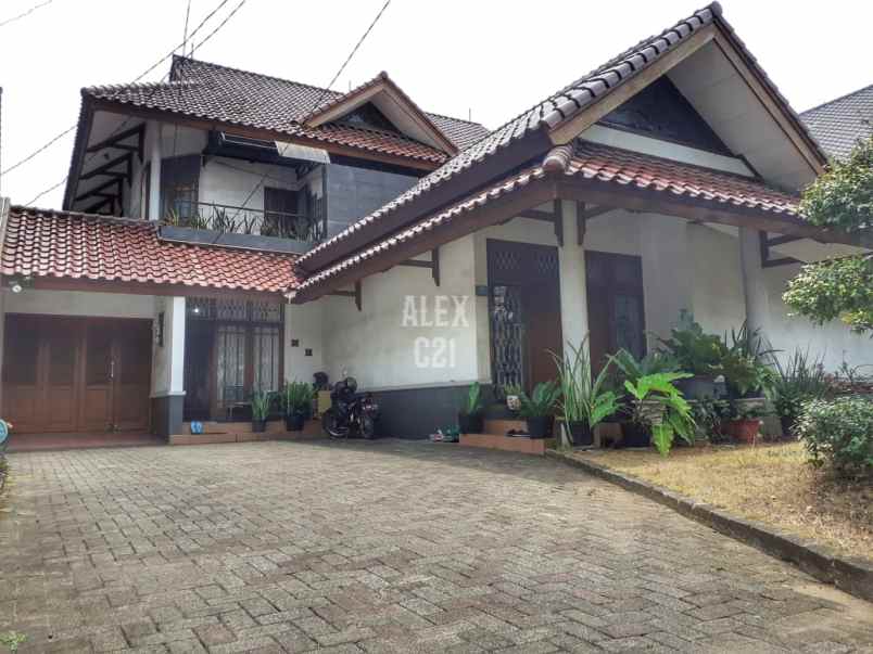 dijual rumah jl mh thamrin cikokol kota