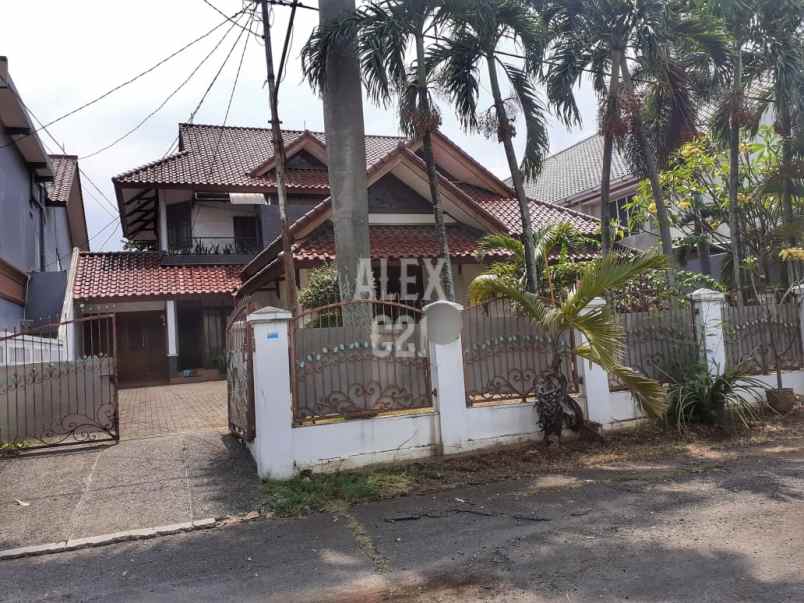 dijual rumah jl mh thamrin cikokol kota