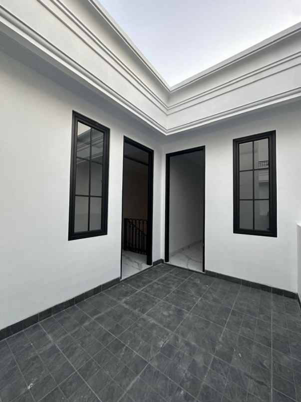 dijual rumah jl moch kahfi 1